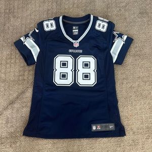 Size small womens nfl jersey